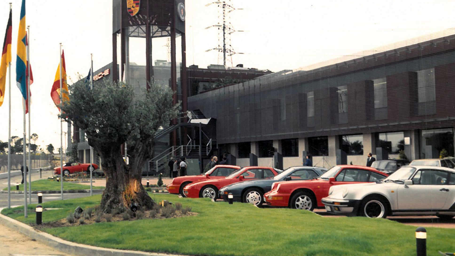 Primera sede de Porsche Espa&ntilde;a, 40&ordm; aniversario de Porsche Ib&eacute;rica (1984-2024)