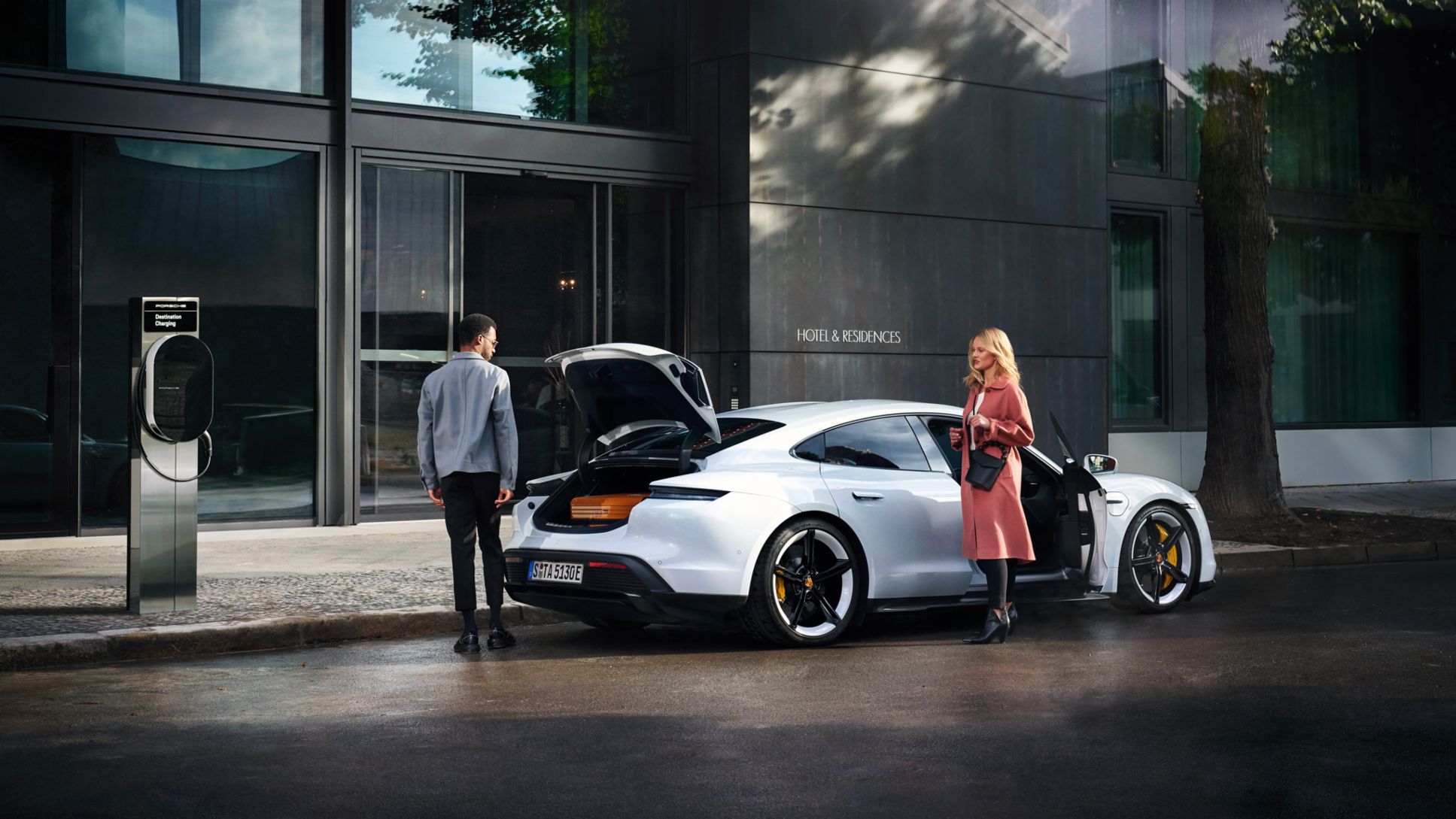 Taycan, punto de carga, 2020, Porsche AG