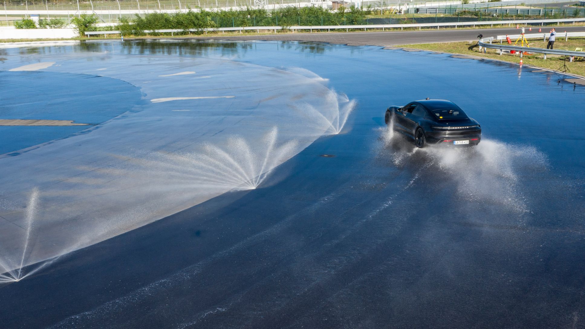 Taycan drift record, Porsche Experience Centre (PEC) Hockenheimring, 2020, Porsche AG