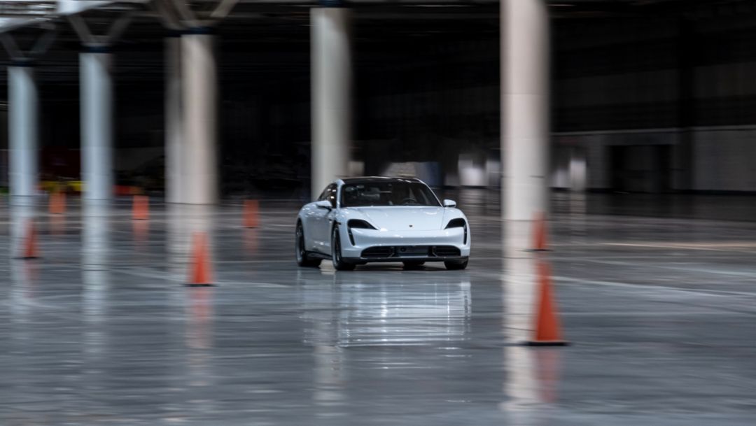 Taycan Turbo S, 2021, Porsche AG