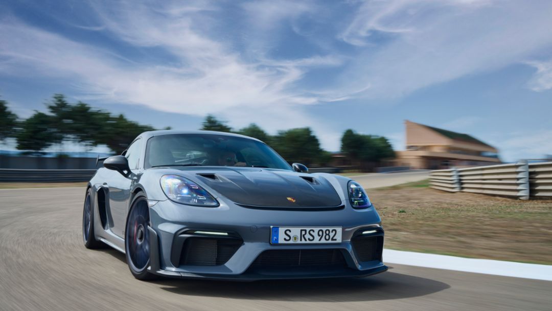 718 GT4 RS