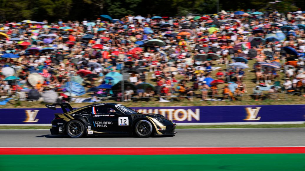 Flynt Schuring (PB), Schumacher CLRT (n&ordm; 12), Porsche 911 Cup, Porsche Mobil 1 Supercup, Barcelona, 2026, Porsche AG