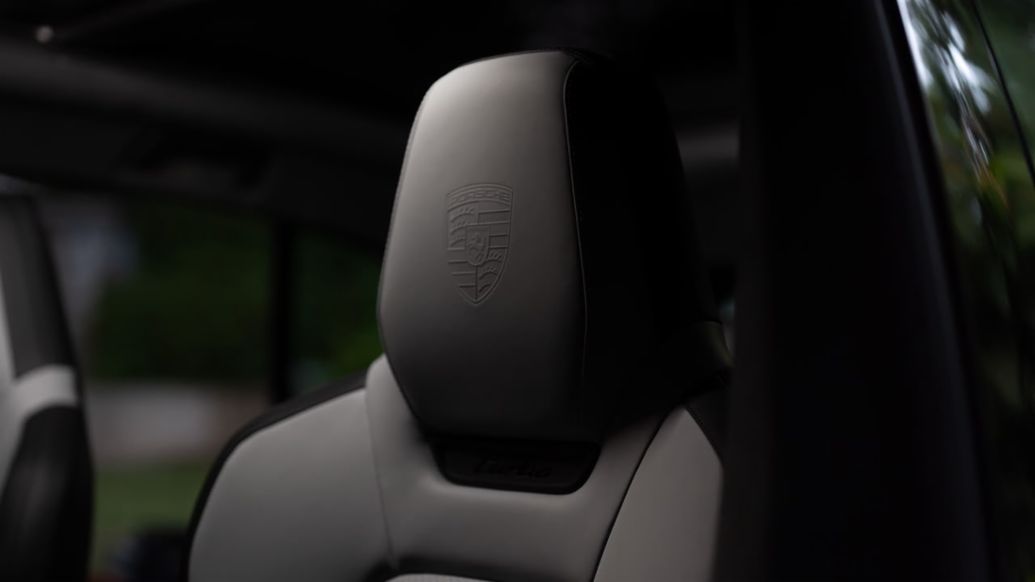 Porsche Guatemala presenta el nuevo Cayenne Electric, una nueva dimensi&oacute;n de desempe&ntilde;o y tecnolog&iacute;a
