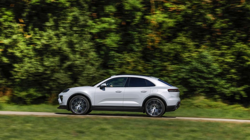 Porsche Macan cu Advanced Package, 2026, Porsche AG