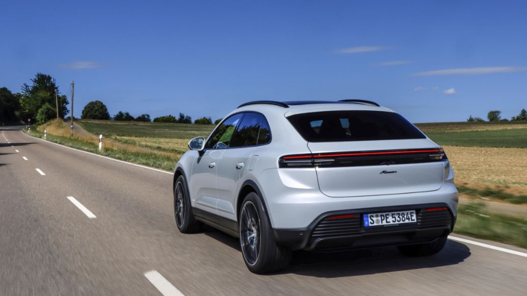 Porsche Macan cu Advanced Package, 2026, Porsche AG