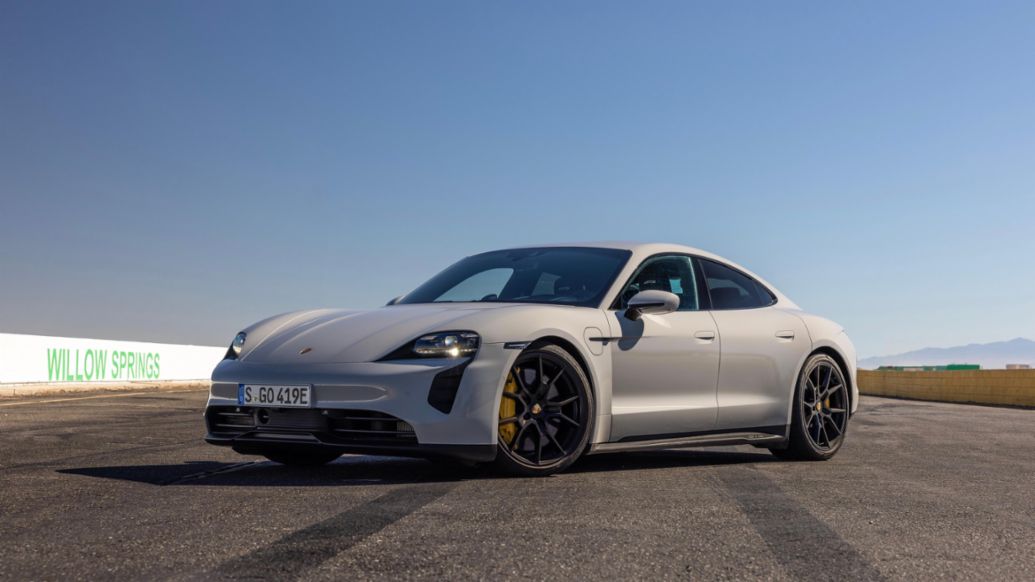 Taycan GTS, Willow Springs, 2021, PCNA