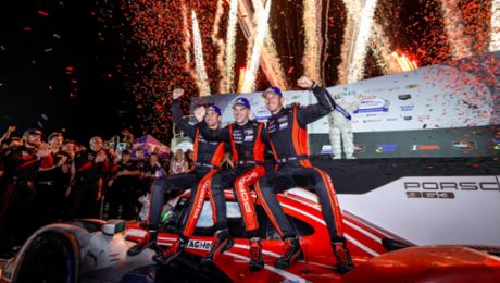 Victoria de Porsche en “Petit Le Mans”