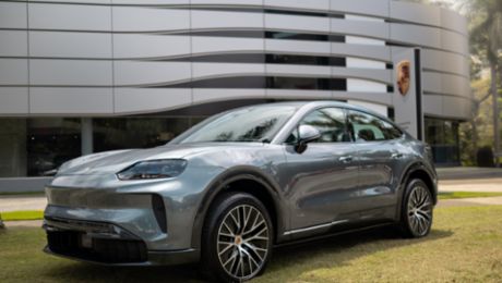 El nuevo Porsche Cayenne Coupé Eléctrico presente en el Panamá Motor Show 2026
