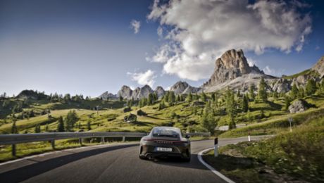 Porsche 911 GT3 Bergsport: un tributo alla guida alpina nella sua forma più pura