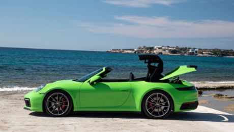 Innovative lightweight roof with Coupé characteristics