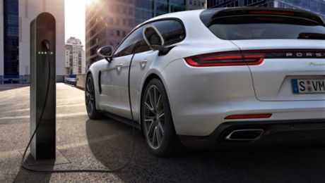 Starke Nachfrage nach Panamera mit Hybridantrieb
