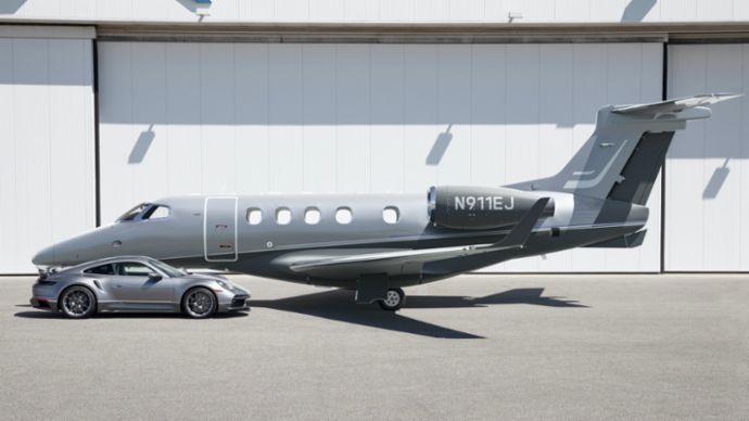 911 Turbo S in limited edition "Duet", Embraer Phenom 300E, 2020, Porsche AG