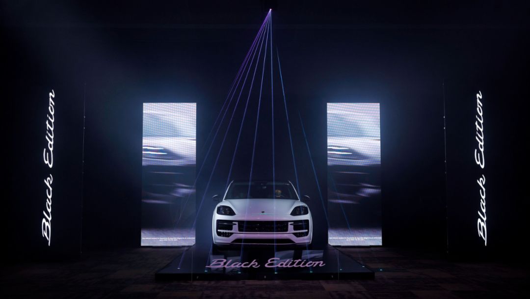 Porsche México amplía su oferta de producto con Taycan y Cayenne Black Edition
