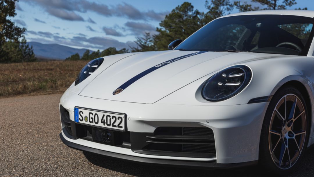 2025 911 Carrera T