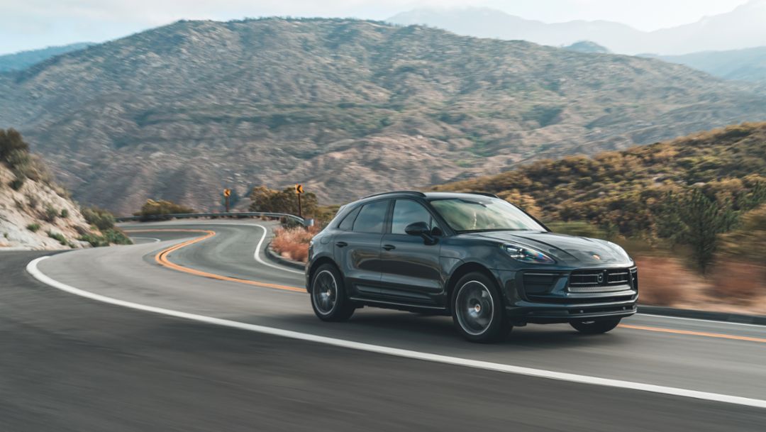 Macan, Volcano Grey, 2021, PCNA