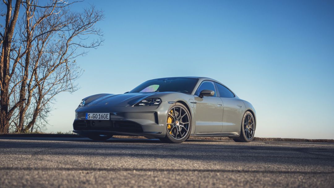 2025 Taycan GTS