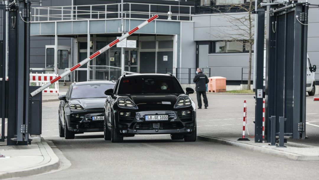 Prototypes of the all-electric Macan: both digital and real