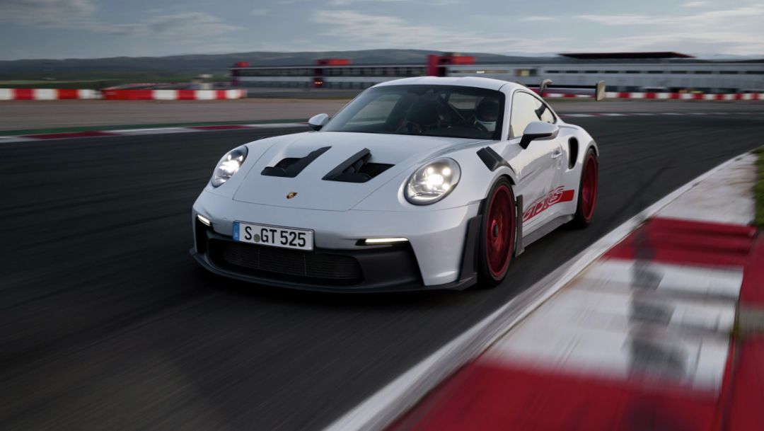 毫不妥协的速度机器：保时捷 911 GT3 RS