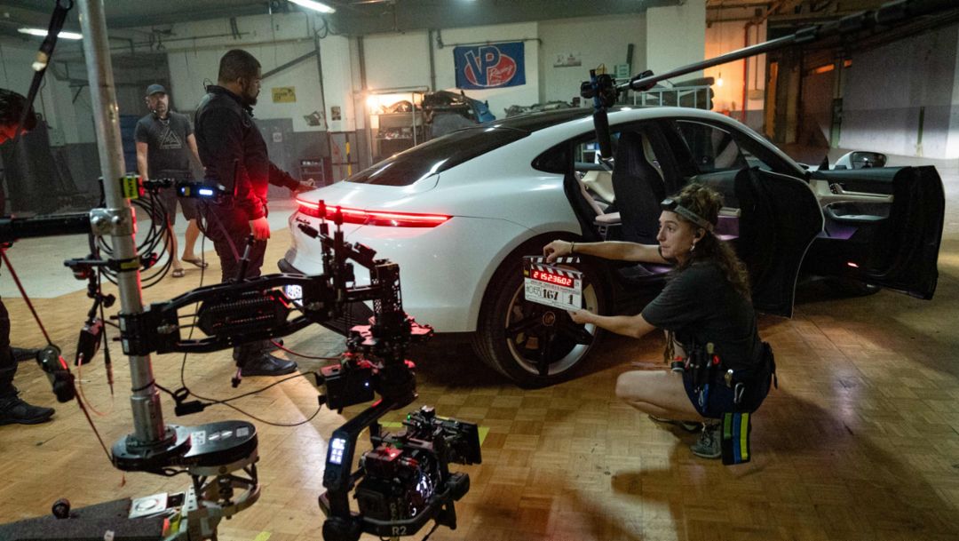 El Porsche Taycan Turbo – la estrella silenciosa en 'Den of Thieves 2: Pantera'