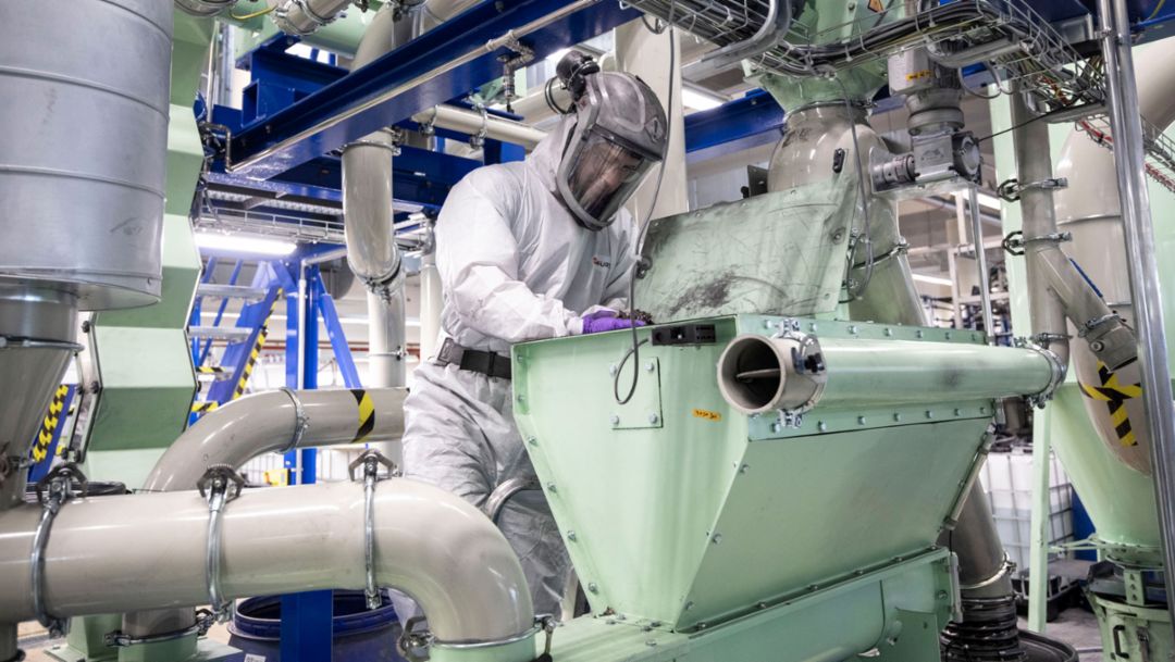 Porsche inicia proyecto piloto para reciclar baterías de alto voltaje