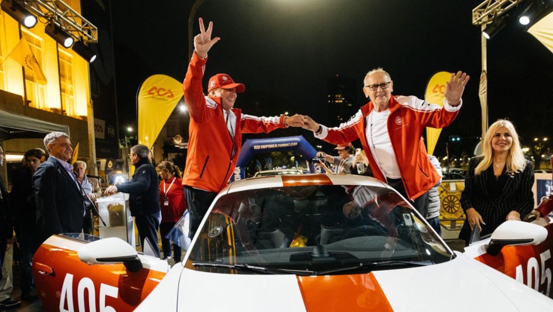 The ‘Flying Pole’ returns to Argentina