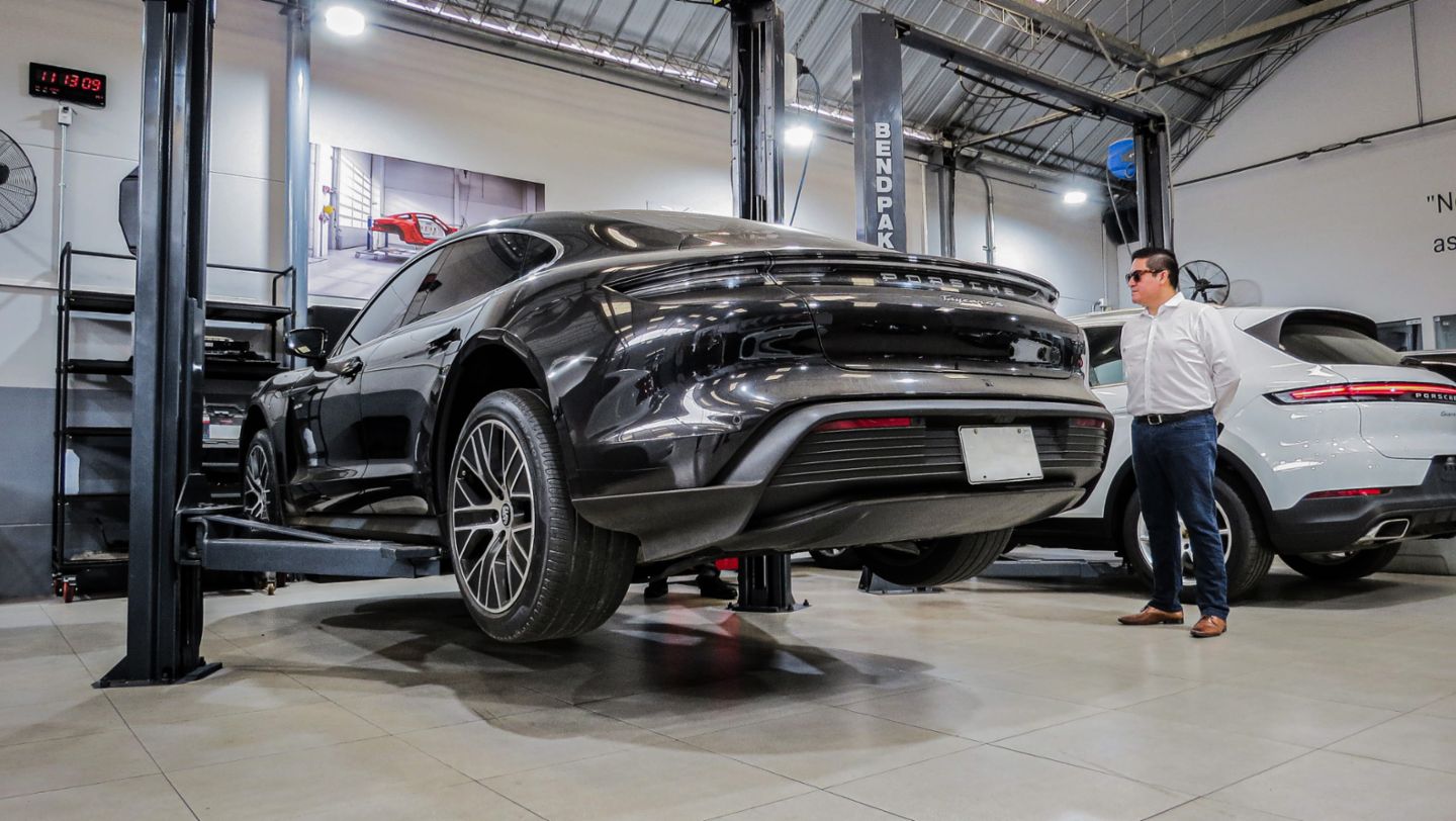 Compromiso con la excelencia: una red de técnicos certificados que define la experiencia Porsche en América Latina