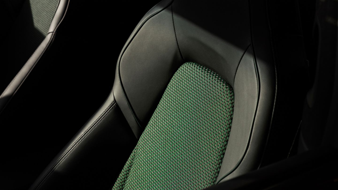 Sonderwunsch 911 Targa Green Roof 2.0, Riyadh, Saudi Arabia, 2026, Porsche Middle East