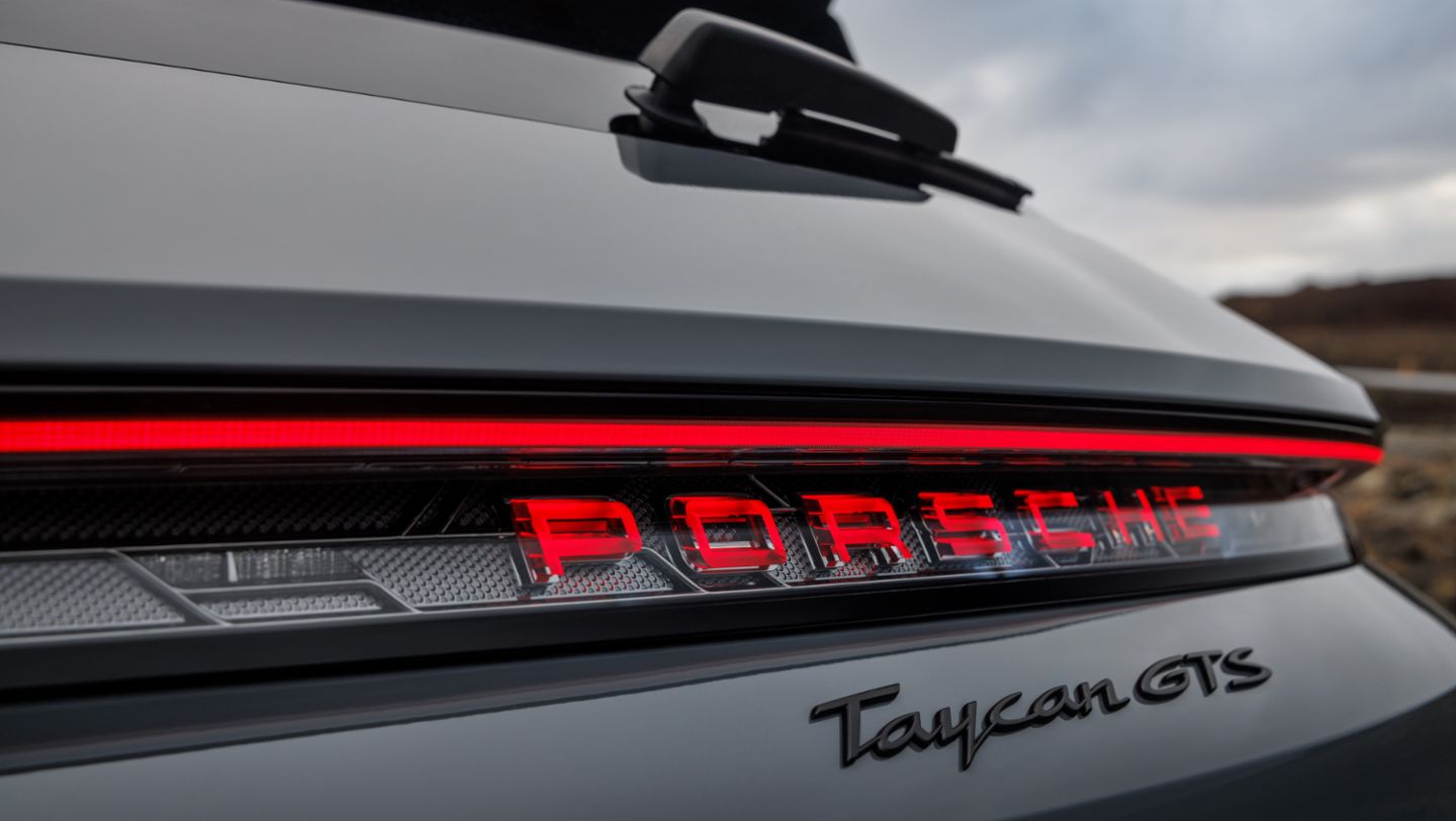 Taycan GTS Sport Turismo 