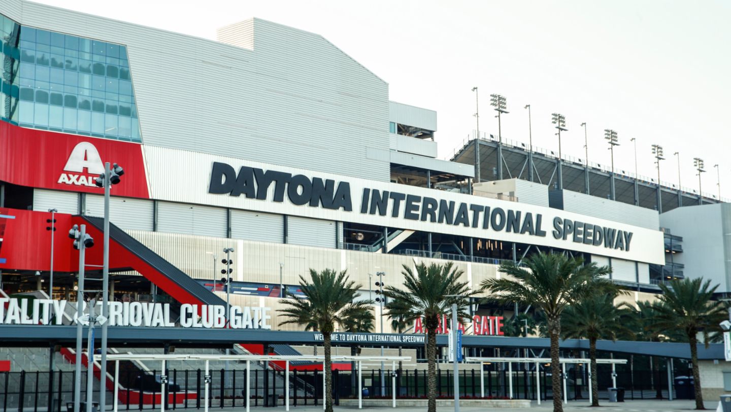 2027 Porsche Carrera Cup North America Schedule - Round 1: January 27-29 - 24 Hours At Daytona, Daytona International Speedway (IMSA)