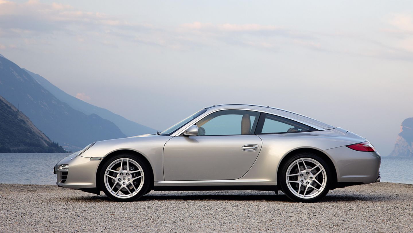 911 Targa 4 (MY 2009), Porsche AG