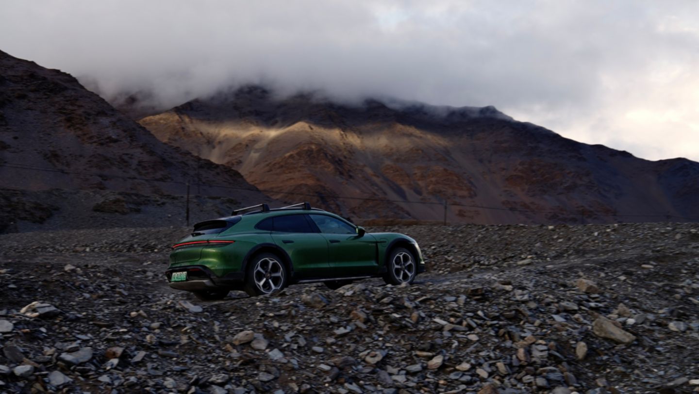 Taycan 4 Cross Turismo, Altitude Challenge, China, 2023, Porsche AG