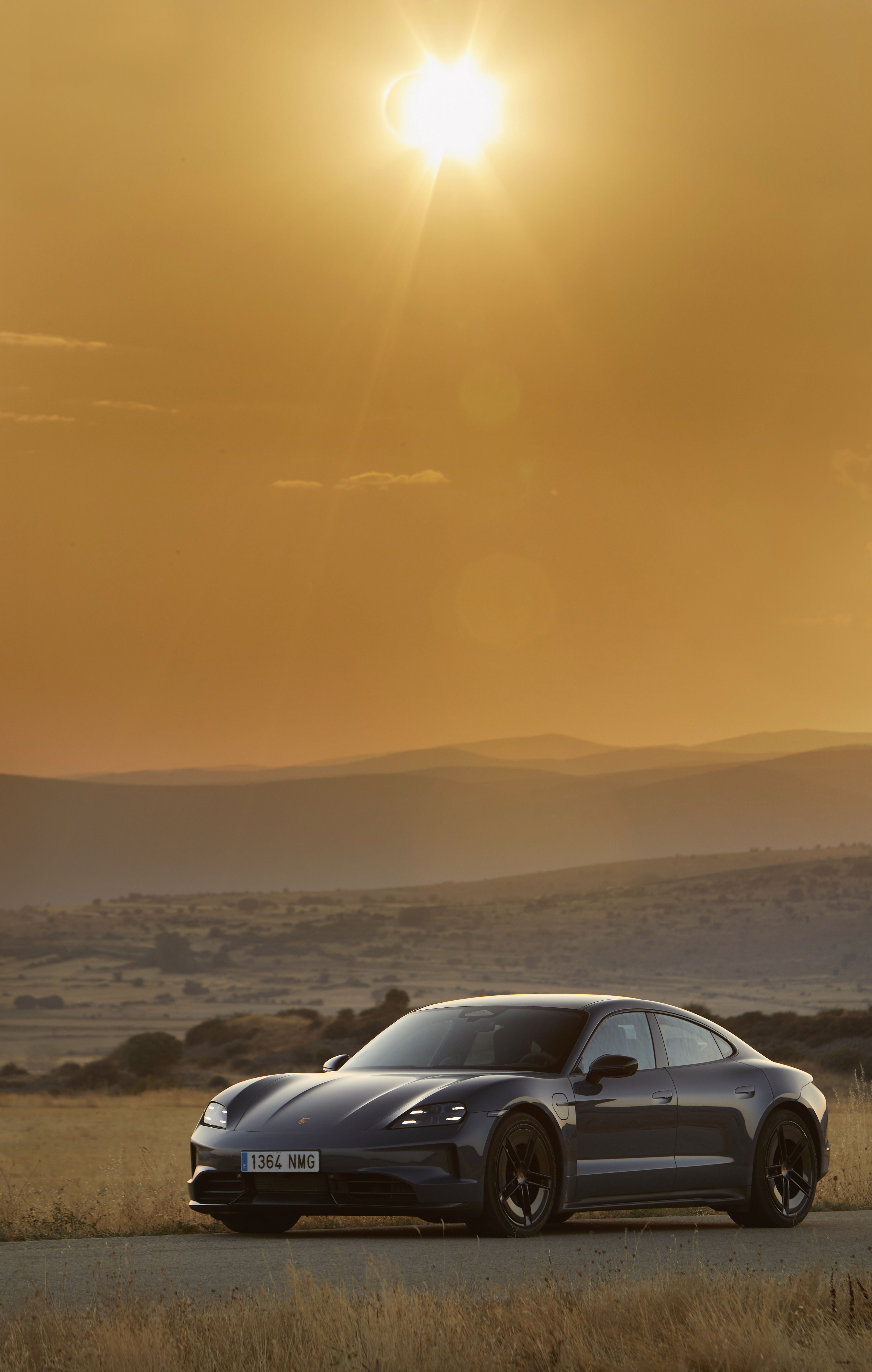 Porsche Taycan GTS en Soria durante el eclipse total, 2026, Porsche Ibérica